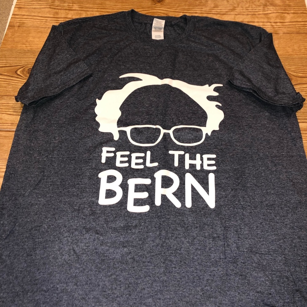 XL Feel the Bern Bernie Sanders gray T-shirt short sleeve